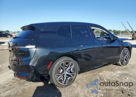 2025 BMW Ix xDrive50 из США, поврежденный, VIN WB523CF02SCT46332